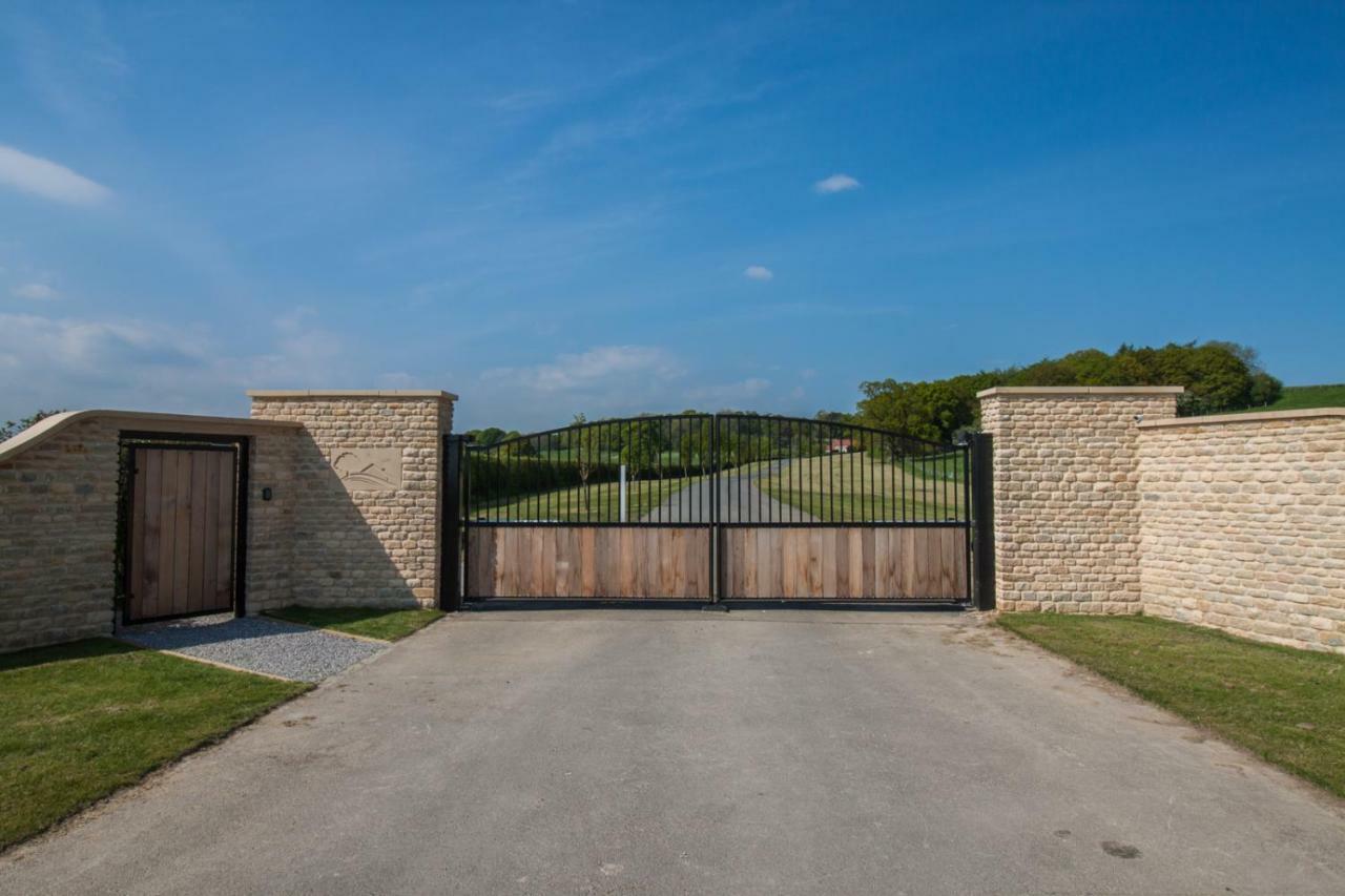 High Oaks Grange - Cottages Pickering Extérieur photo